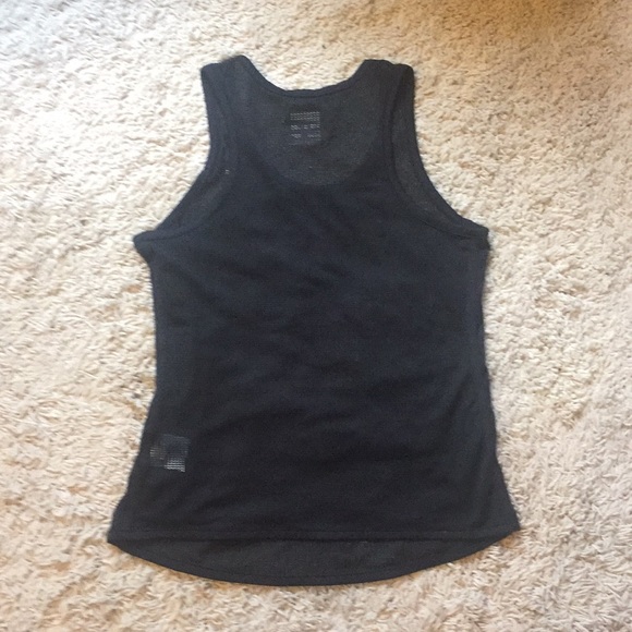 New balance mesh tank - Picture 4 of 5